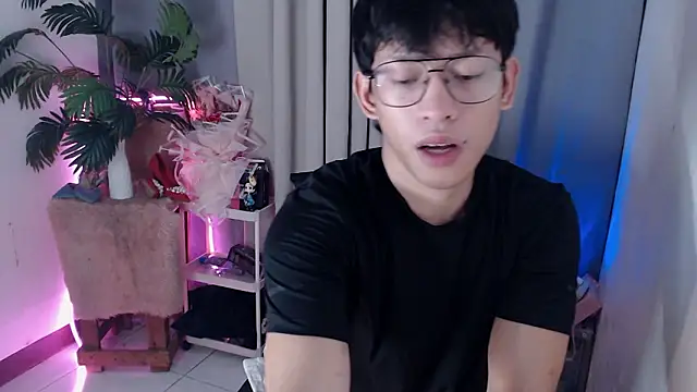 pinkcock froi2305 online show from March 23, 2026, 5:07 am