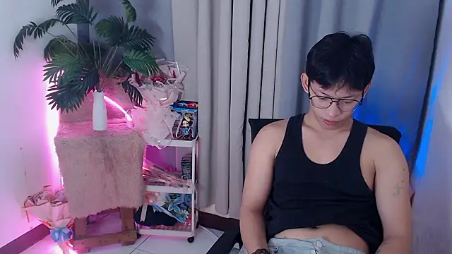 pinkcock froi2305 online show from March 12, 2026, 3:01 am