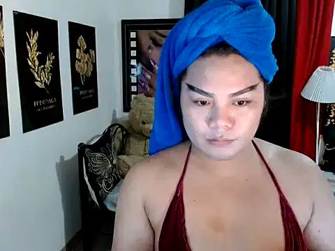 Snapshot of TSbrianaHugeCock chatting on April 26, 2026, 2:03 pm TSbrianaHugeCock online show from April 26, 2026, 2:03 pm