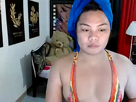 Snapshot of TSbrianaHugeCock chatting on May 13, 2026, 11:17 am TSbrianaHugeCock online show from May 13, 2026, 11:17 am