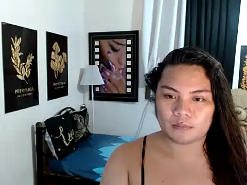 Snapshot of TSbrianaHugeCock chatting on February 15, 2026, 3:55 pm TSbrianaHugeCock online show from February 15, 2026, 3:55 pm