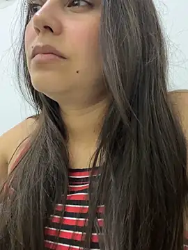 Snapshot of lulix69 chatting on February 4, 2026, 12:05 am lulix69 online show from February 4, 2026, 12:05 am