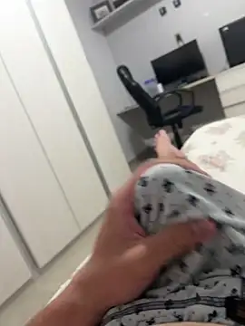 Novinho16cmz online show from October 13, 2025, 1:07 am