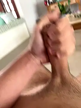 Novinho16cmz online show from October 30, 2025, 4:04 pm