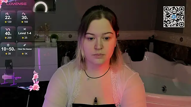 HelenHartt online show from November 24, 2025, 2:00 am