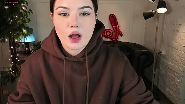 Dark Moni online show from February 12, 2026, 2:44 am