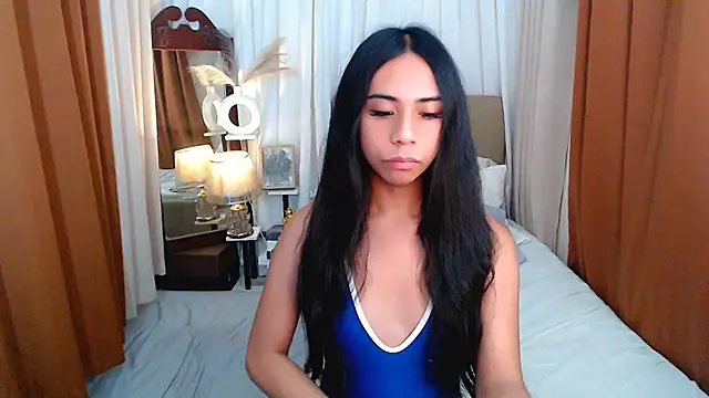 scarlet smith7 online show from April 21, 2026, 2:51 am