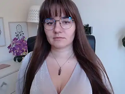 Snapshot of Julie_Diamond chatting on September 12, 2025, 12:38 pm Julie Diamond online show from September 12, 2025, 12:38 pm