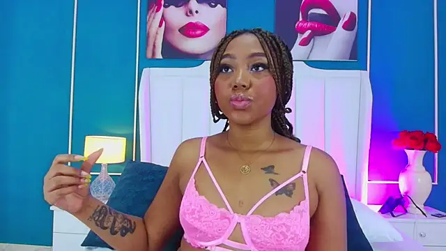 AngelaRoberts online show from September 17, 2025, 1:35 pm