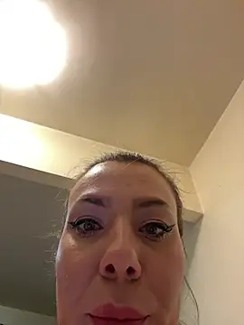 emmasweett11 online show from March 1, 2026, 5:57 pm