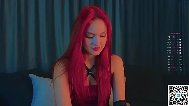 GildedKitten online show from October 8, 2025, 6:08 pm