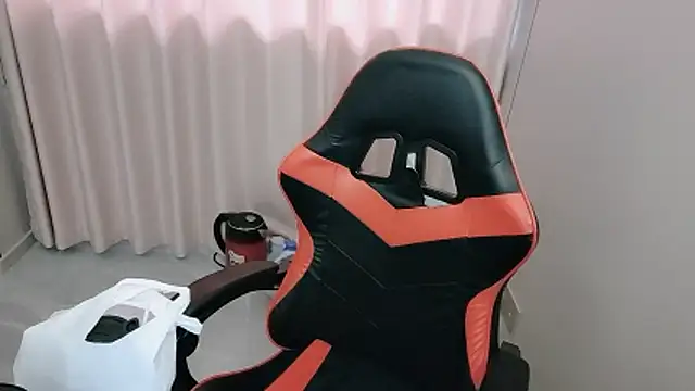 Snapshot of xxz98 chatting on April 9, 2026, 9:37 am xxz98 online show from April 9, 2026, 9:37 am