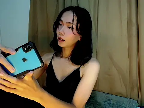 cumcutiekaye online show from October 5, 2025, 9:44 am