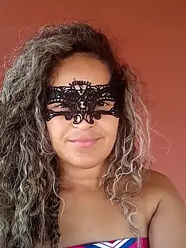 RaphinhaSanches online show from October 14, 2025, 2:07 pm