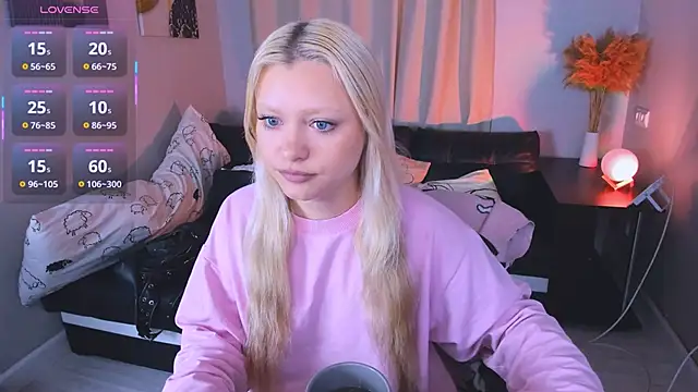 Millie Vanillies online show from November 27, 2025, 10:32 pm