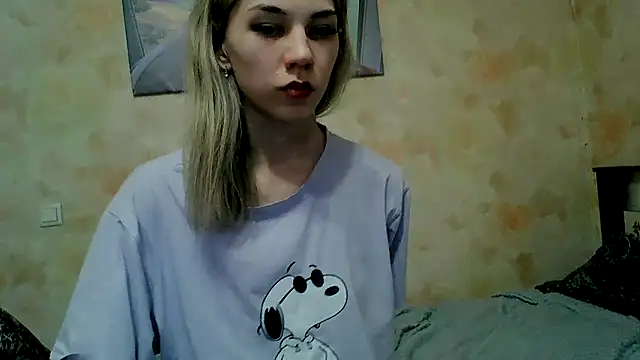 Crazy Empresis online show from April 25, 2026, 2:03 pm