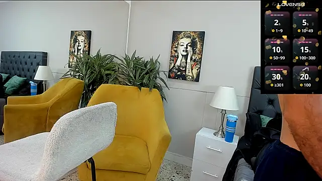 Snapshot of emilio_brandon chatting on October 21, 2025, 10:36 am emilio brandon online show from October 21, 2025, 10:36 am