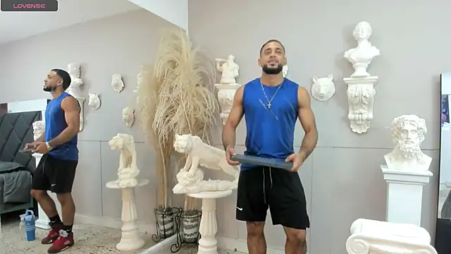 Snapshot of emilio_brandon chatting on November 14, 2025, 11:25 am emilio brandon online show from November 14, 2025, 11:25 am