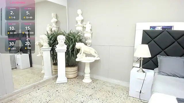 Snapshot of emilio_brandon chatting on November 30, 2025, 10:27 am emilio brandon online show from November 30, 2025, 10:27 am