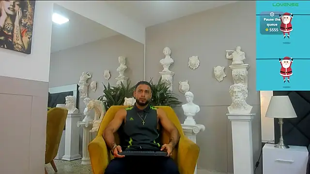 Snapshot of emilio_brandon chatting on November 17, 2025, 10:52 am emilio brandon online show from November 17, 2025, 10:52 am