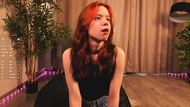 TiannaBorlace online show from April 18, 2026, 12:35 am