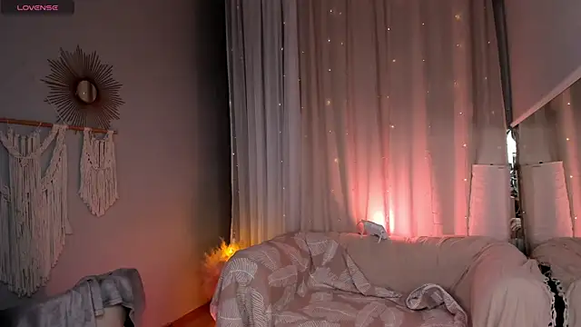 Snapshot of MilliMouse chatting on March 3, 2026, 10:39 pm MilliMouse online show from March 3, 2026, 10:39 pm