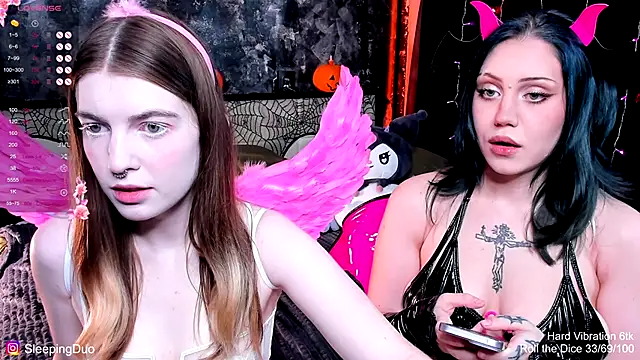 Threesomebabes online show from October 31, 2025, 11:51 am