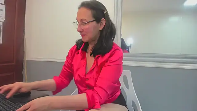 Snapshot of Oriana_Jhonson chatting on January 15, 2026, 11:57 am Oriana Jhonson online show from January 15, 2026, 11:57 am