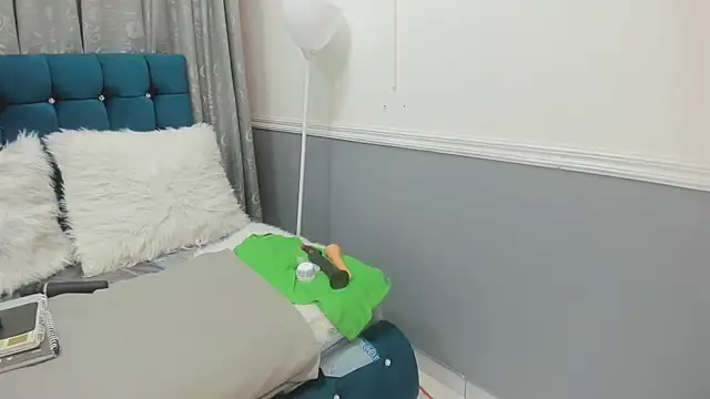 Snapshot of Oriana_Jhonson chatting on November 21, 2025, 11:53 am Oriana Jhonson online show from November 21, 2025, 11:53 am