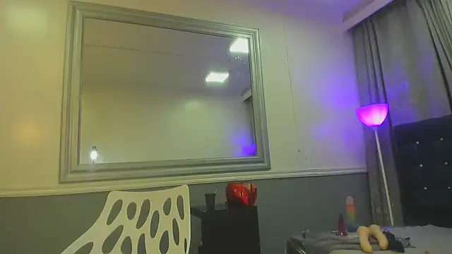 Oriana Jhonson online show from April 9, 2026, 11:05 am