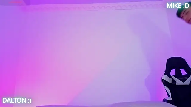 Mike Benelli online show from November 22, 2025, 9:02 pm