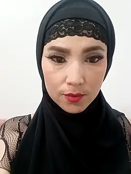 jamila zair online show from April 28, 2026, 2:21 pm