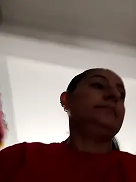 Snapshot of Titiss8921 chatting on November 5, 2025, 12:52 pm Titiss8921 online show from November 5, 2025, 12:52 pm