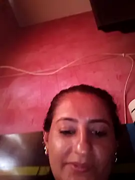 Snapshot of Titiss8921 chatting on November 2, 2025, 6:46 pm Titiss8921 online show from November 2, 2025, 6:46 pm