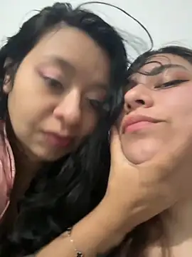 Lincy and hanna online show from October 21, 2025, 3:39 am