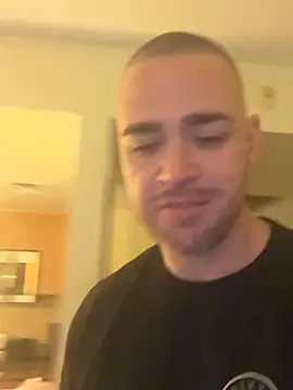 Snapshot of Dallasbest214 chatting on November 23, 2025, 7:40 am Dallasbest214 online show from November 23, 2025, 7:40 am