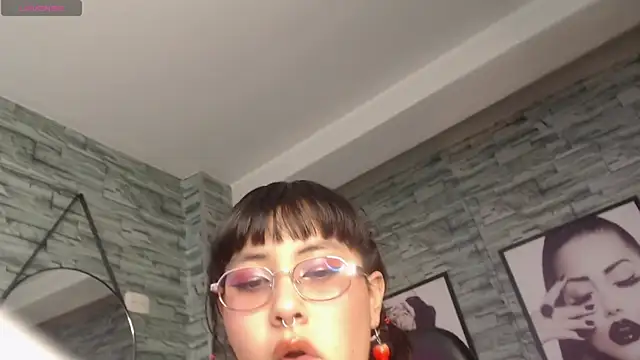Shizuko b online show from September 21, 2025, 3:00 am