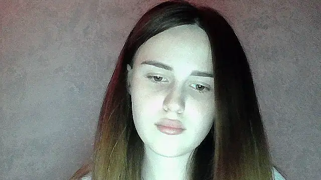 Snapshot of SweetLoraa chatting on June 7, 2026, 6:13 pm SweetLoraa online show from June 7, 2026, 6:13 pm