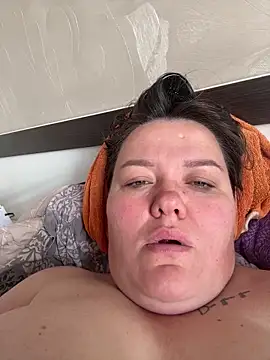 SunnyLeila2101 online show from June 1, 2026, 8:14 am