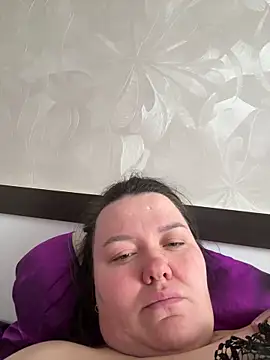 SunnyLeila2101 online show from April 10, 2026, 10:33 am