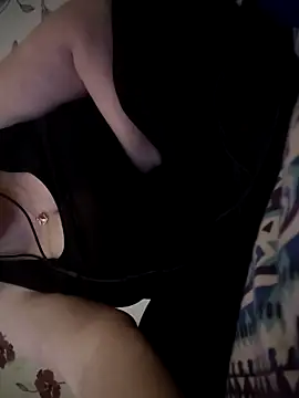 itsCuteTits online show from November 6, 2025, 12:53 pm