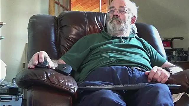 janzer13 online show from November 23, 2025, 3:00 pm