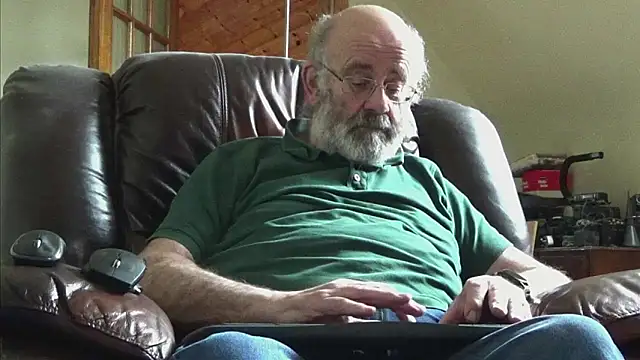 Snapshot of janzer13 chatting on February 17, 2026, 2:47 pm janzer13 online show from February 17, 2026, 2:47 pm