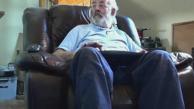 janzer13 online show from January 15, 2026, 2:09 pm