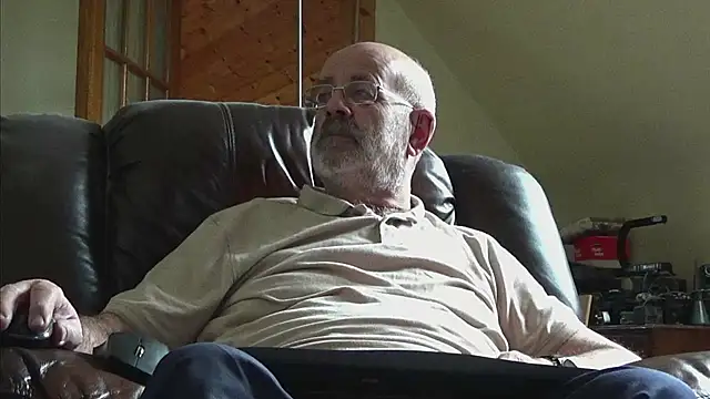 Snapshot of janzer13 chatting on February 20, 2026, 1:57 pm janzer13 online show from February 20, 2026, 1:57 pm