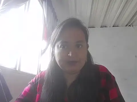 RosaPretty online show from October 5, 2025, 3:58 pm