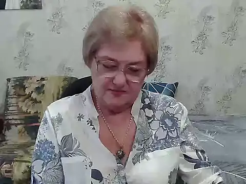 Renata62011 online show from November 16, 2025, 12:43 pm