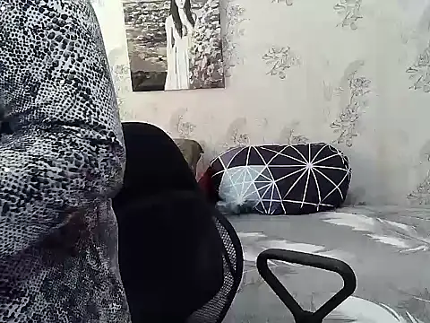 Renata62011 online show from April 6, 2026, 11:55 am