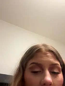 shokatt666 online show from December 15, 2025, 9:20 pm