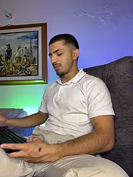 Snapshot of ArturoCardona_ chatting on November 5, 2025, 11:35 am ArturoCardona online show from November 5, 2025, 11:35 am